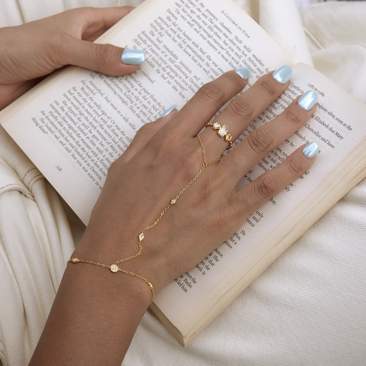 Classic Elegant Stainless Steel 18K Gold-Plated Water Drop Diamond Fingerless Bracelet
