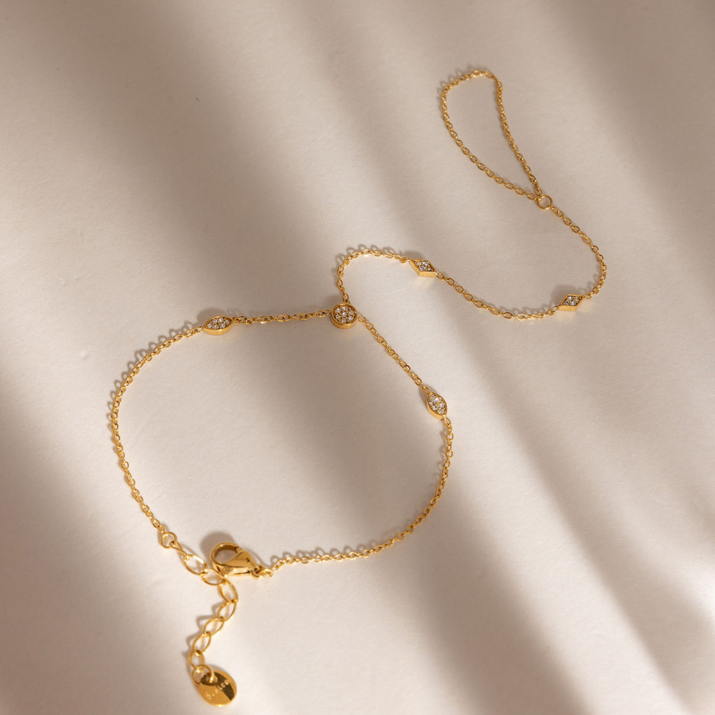 Classic Elegant Stainless Steel 18K Gold-Plated Water Drop Diamond Fingerless Bracelet